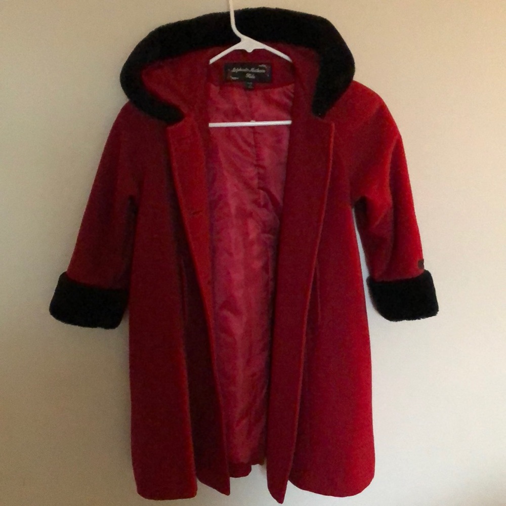 Kid’s Stephanie Mathews coats 🧥